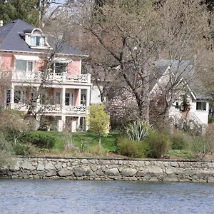 https://lipton-place-by-elegant-waterfront-victoria.hotels-victoria.net