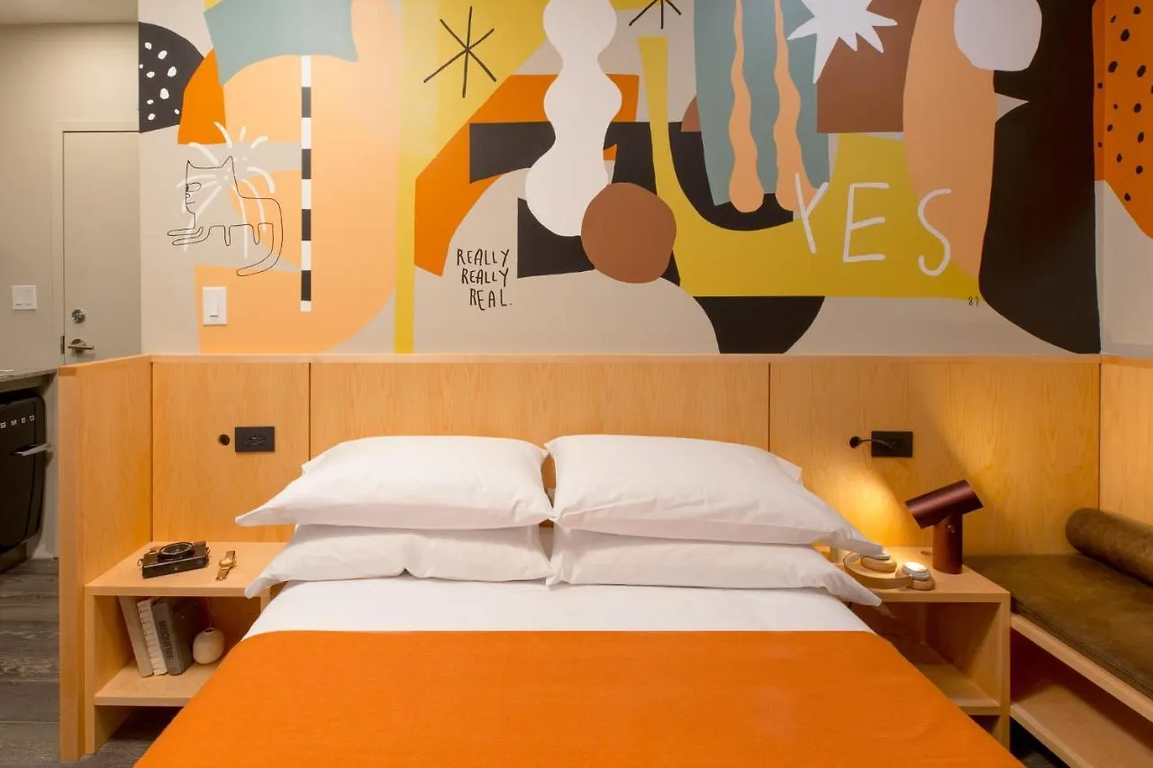 Ode Hostel Toronto Canada