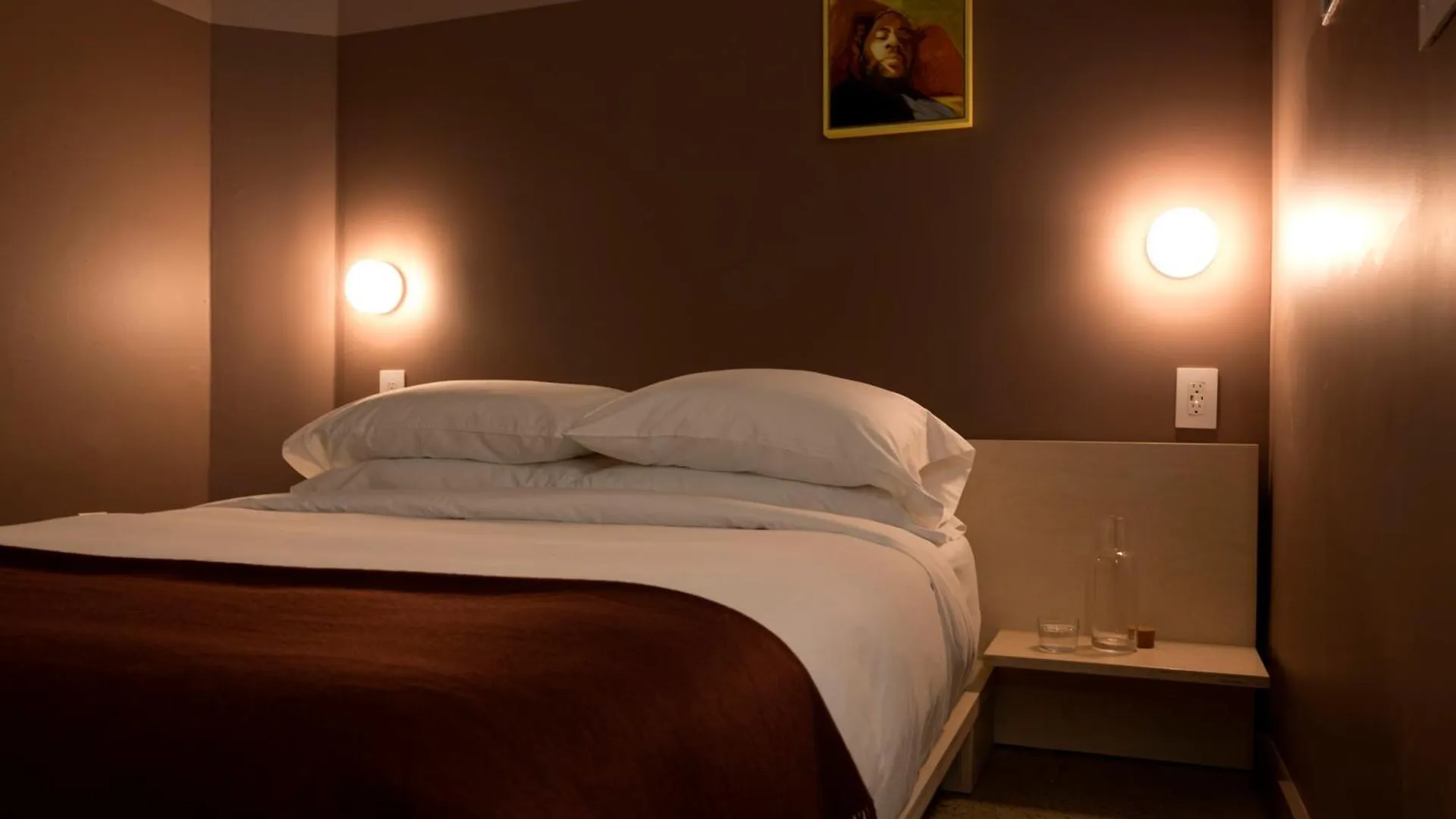 Ode Hostel Toronto